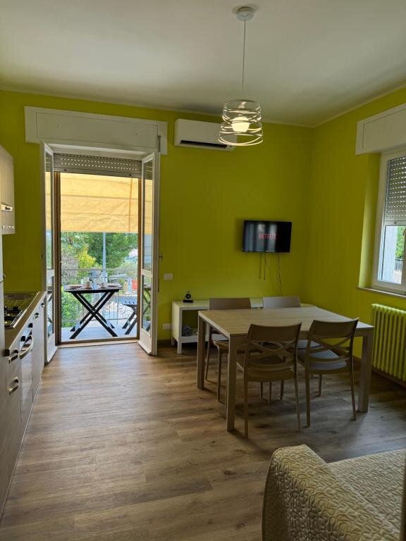 Belvedere Mare Monti, apartment in Belvedere Ostrense